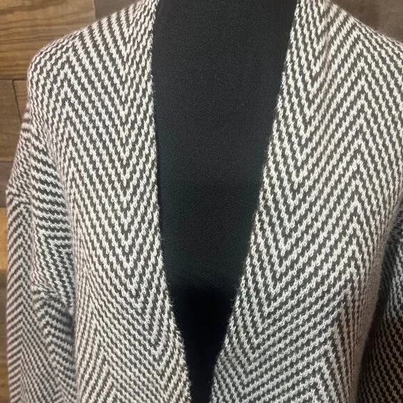 Emery Rose Long Open Cardigan Sweater Duster Brown and White Chevron Medium - Picture 4 of 13